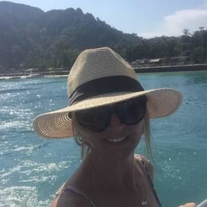 Meet your Posher, Cathy